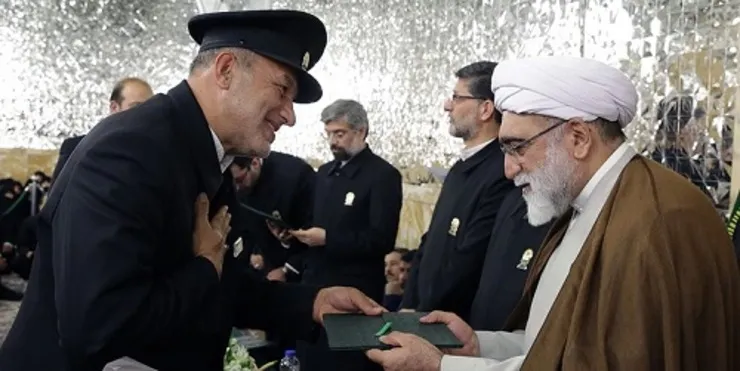 زائران در حرم مطهر رضوی باید به بهترین نحو تکریم و احترام شوند