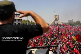 حضور گسترده مردم در تشییع پیکر رهبر شهید از نگاه آسوشیتدپرس