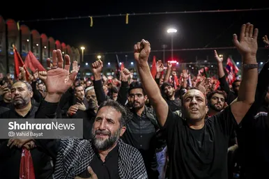 گزارش تصویری | عزاداری شبانه در مصلی تهران