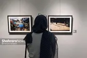 لحظه‌های نابِ در شهر | نمایشگاه گروهی عکس «بی‌هوا» در نگارخانه فردوسی مشهد افتتاح شد