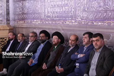 گزارش تصویری | نشست تحلیلی تبیینی «فتح قریب» در حرم مطهر رضوی