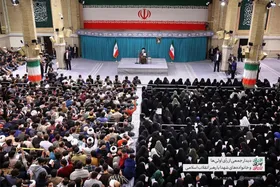 رهبر معظم انقلاب در دیدار با جمعی از رأی اولی&zwnj;ها و خانواده&zwnj;های معظم شهدا: &laquo;انتخابات قوی و پرشور&raquo;، یکی از ارکان اداره درست کشور است+ فیلم