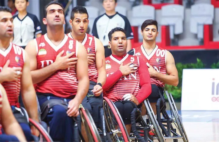 هیچ کس در مشهد حاضر به حمایت از ما نیست