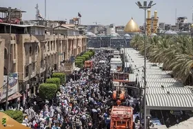 ویدئو| جمعیت انبوه زائران در بین&zwnj;الحرمین کربلا معلی در روز عرفه
