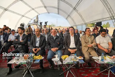 آیین بهره‌برداری و آغاز عملیات اجرایی ۲۹۶ مگاوات نیروگاه خورشیدی