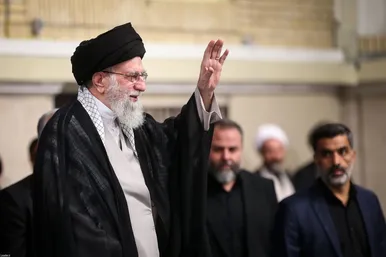 گزارش تصویری | سخنرانی رهبر معظم انقلاب در مراسم عزاداری شهادت امام رضا(ع)