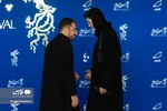 تصاویر نوید محمدزاده و فرشته حسینی در فوتوکال و نشست رسانه‌ای فیلم «دسته دختران»