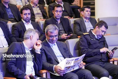گزارش تصویری | آیین رونمایی و تحویل ۴۲ دستگاه خودروی سنگین خدمات عمومی به شهرداری‌های خراسان رضوی
