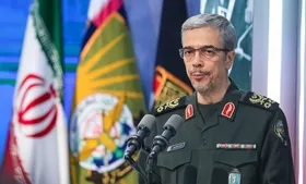 سرلشکر باقری: سلاح&zwnj;های روز و در حال پژوهش دنیا در دفاع مقدس بر روی ما آزمایش می&zwnj;شد| بیش از ۳۵ کشور از رژیم بعث حمایت می&zwnj;کردند