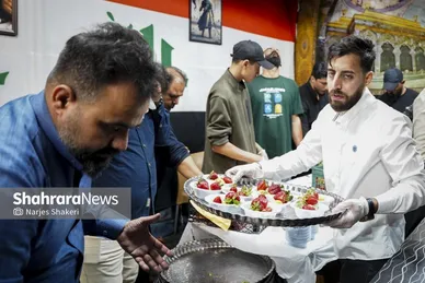 گزارش تصویری | خدمت زیر نور شب