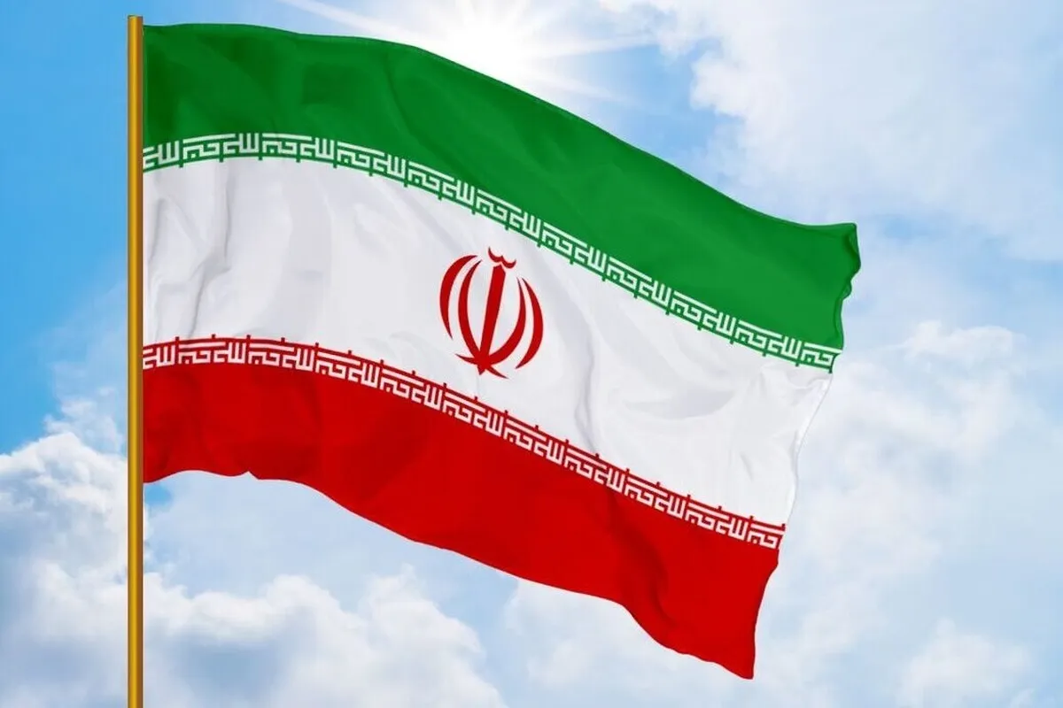 انقلاب اسلامی ثمره اتحاد، همدلی و ایثارگری ملت ایران است