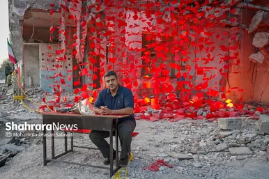 گزارش تصویری | حضور قهرمانان ملی و المپیک در میناب برای همدردی با خانواده دانش‌آموزان شهید