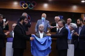 رونمایی از سردیس چهره&zwnj;های ماندگار ورزش ایران