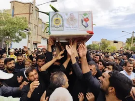 تشییع پیکر پاک &laquo;امیر ابراهیم&zwnj;زاده&raquo; شهید مرزبانی، در زاوه خراسان رضوی + فیلم