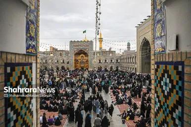 تحویل سال ۱۴۰۳ در حرم مطهر امام رضا (ع) و خیابان‌های منتهی به حرم