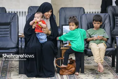 گزارش تصویری | دیدار آیت الله علم الهدی با خانواده شهدای هوافضای سپاه در جنگ ۱۲ روزه