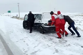 ۵۸۳ حادثه&zwnj;دیده در برف و کولاک خراسان رضوی امدادرسانی شدند (۲۷ آذر ۱۴۰۴)