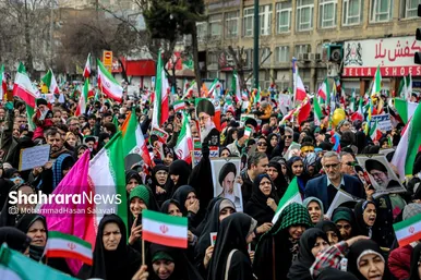 گزارش تصویری | راهپیمایی مردم مشهد در یوم الله ۲۲ بهمن -۳