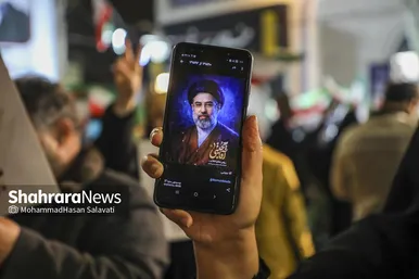 گزارش تصویری | واکنش مردم مشهد به خبر انتخاب آیت‌الله سیدمجتبی خامنه‌ای به عنوان سومین رهبر انقلاب اسلامی ایران