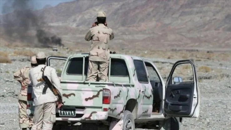 درگیری مسلحانه مرزبانان با اشرار در سراوان| ۲ نفر از اشرار به هلاکت رسیدند+ جزئیات