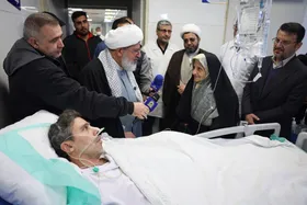 نمایندگان رهبر معظم انقلاب به دیدار شماری از جانبازان رفتند