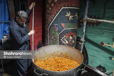 گزارش تصویری | خدمت زیر نور شب