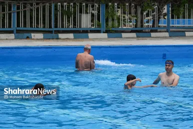 عکس‌هایی از استخر روباز پارک ملت
