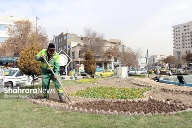 گل‌کاری در نقاط مختلف شهر مشهد