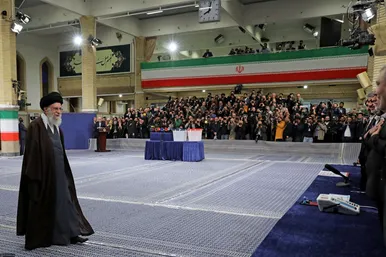 حضور رهبر معظم انقلاب در انتخابات مجلس شورای اسلامی و مجلس خبرگان رهبری