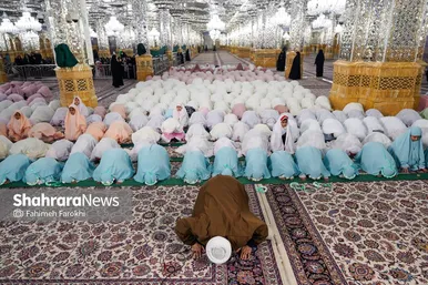 گزارش تصویری | جشن تکلیف دانش آموزان دختر مدارس غیر دولتی در حرم مطهر رضوی