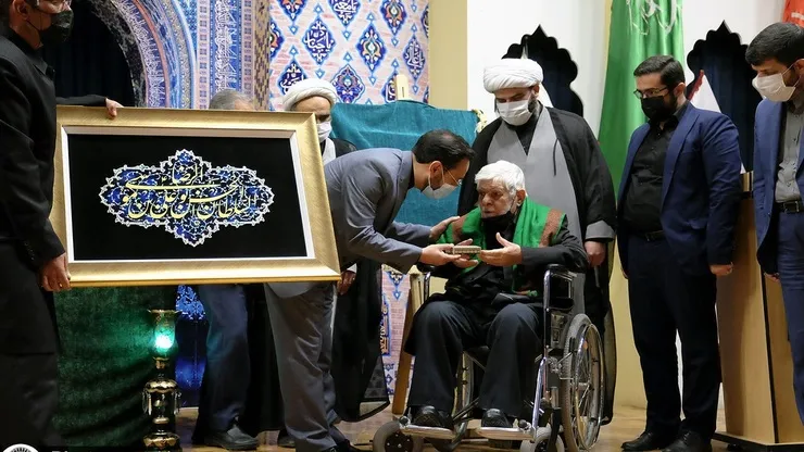ویدئو | آیین رونمایی از دیوان اشعار سید‌رضا مؤید