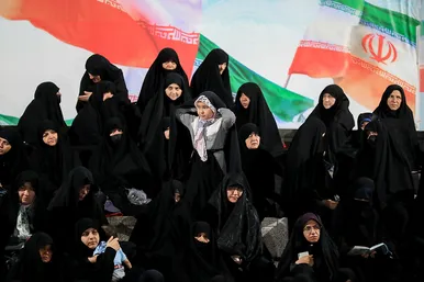 مراسم چله دعای عهد در جوار مزار شهدای گمنام