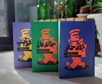 سه‌گانه طنز امید مهدی‌نژاد در کتاب فروشی ها