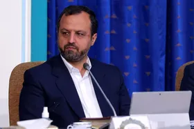 وزیر اقتصاد: شورای رقابت همچنان مسئول قیمت&zwnj;گذاری خودرو است