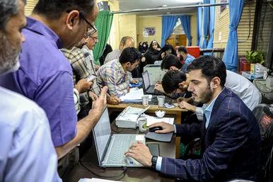 دیدار مردمی فرماندار و مدیران ۱۵ دستگاه اجرایی با اهالی منطقه ۹ مشهد