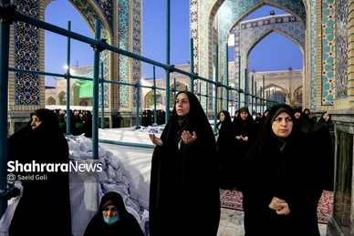ضیافت افطاری زائران حرم مطهر رضوی