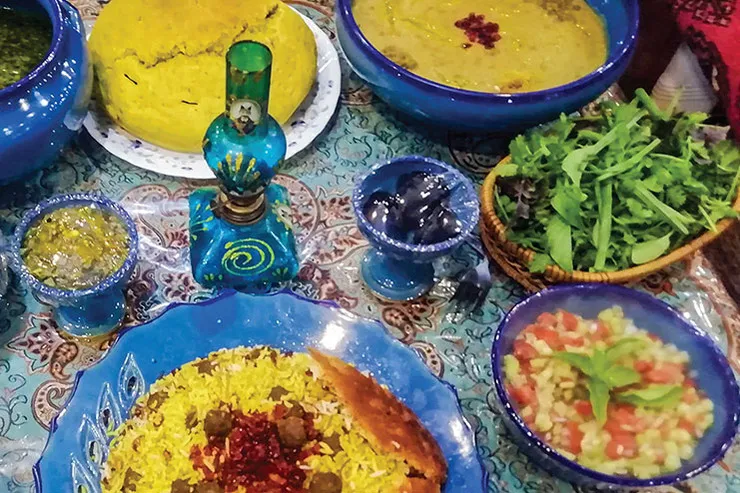 توجه به سنت‌ها در برنامه‌های فرهنگی