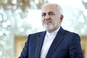 ظریف: بایدن باید تصمیم بگیرد که به قانون پایبند می&zwnj;ماند یا نه