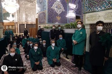 غبارروبی ضریح مطهر رضوی به مناسبت دهه کرامت