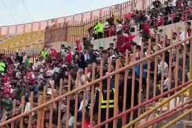 ویدئو| حال&zwnj;وهوای ورزشگاه پیش از آغاز دیدار پرسپولیس و شمس&zwnj;آذر