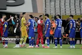ویدئو | پرتاب بطری از سوی هواداران استقلال بر سر عکاسان ورزشی در دربی ۱۰۷ (۱۱ شهریور ۱۴۰۵)