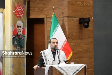 گزارش تصویری | بدرقه پیکر شهید گمنام دفاع مقدس در همایش سالیانه بسیجیان در مشهد