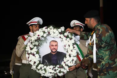 استقبال از پیکر شهید امیر عبدالهیان در مشهد