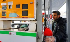 هزینه افت ۳۰ درصدی فروش بنزین را بیشتر از همه جایگاه&zwnj;داران متحمل شدند