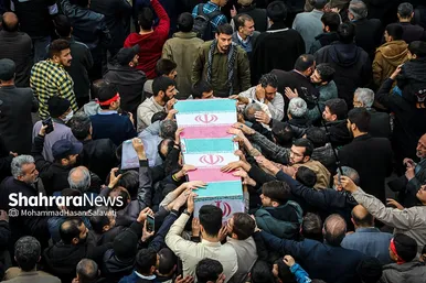 تشییع دو تن از شهدای حمله تروریستی کرمان در مشهد