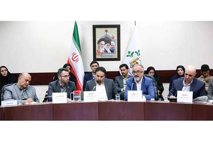 نگاه دوگانه به بازآفرینی