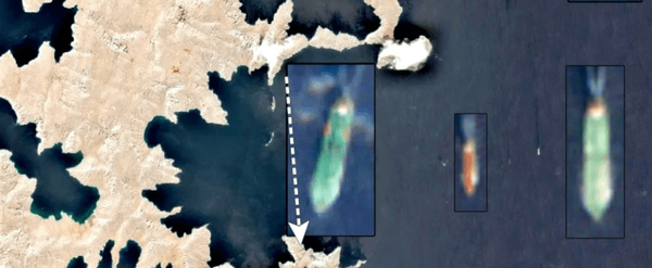 نفتکش متخلف در تنگه هرمز منفجر شد + عکس (۷ مهر ۱۴۰۵) نفتکش متخلف در تنگه هرمز منفجر شد + عکس (۷ مهر ۱۴۰۵)