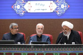 وزیر کشور: امسال حجم حضور زائران در دهه پایانی صفر در مشهد افزایش قابل&zwnj;توجهی دارد | پیش&zwnj;بینی تمهیدات لازم برای بازگشت زائران&nbsp;+ فیلم