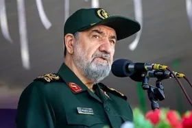 سرلشکر رضایی: در صورت تهدید علیه ایران، آمریکایی&zwnj;ها را پاسخگو می&zwnj;کنیم