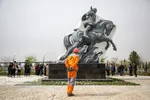 آیین رونمایی از یادمان «گذر سیاوش از آتش» در جلوخان فردوسی برگزار شد